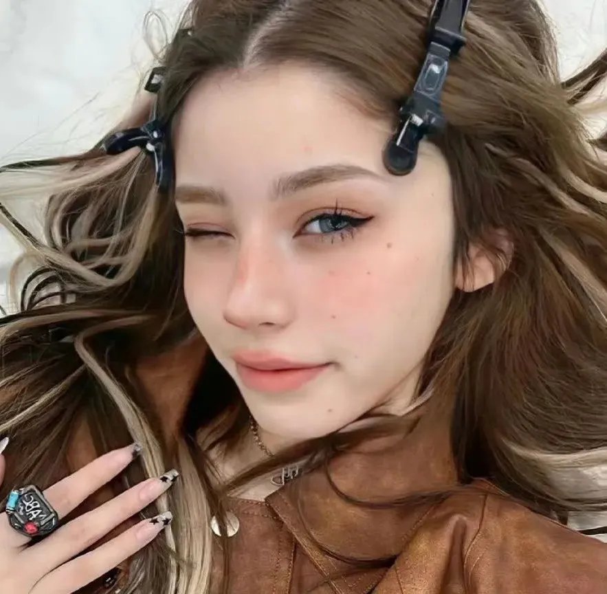女巫阿加莎 在线观看